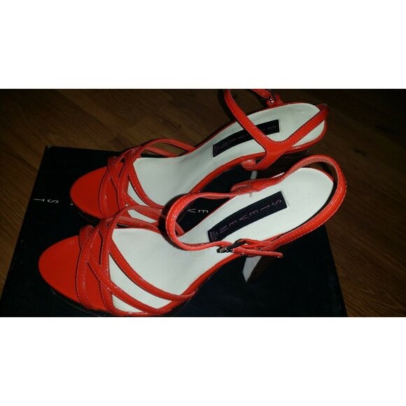 Steven by Steve Madden Red Patent Platform Heels Women’s Size 8.5 - New In Box - Picture 5 of 9